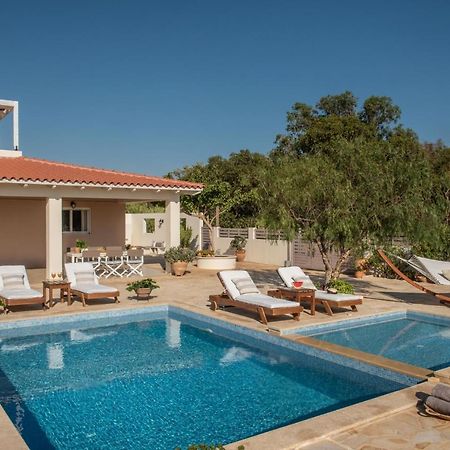 Filothei Beach House With Pool Kalamaki  Zewnętrze zdjęcie
