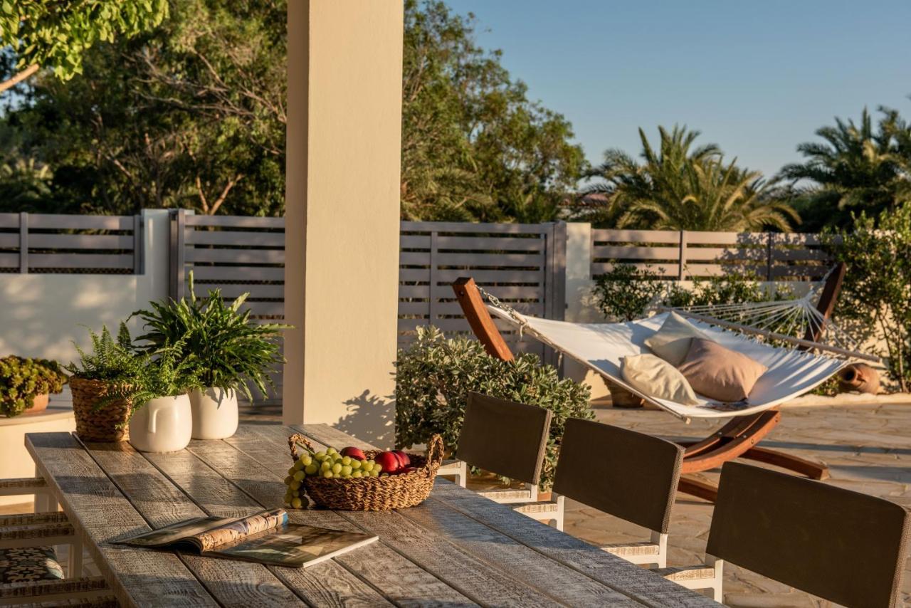 Filothei Beach House With Pool Kalamaki  Zewnętrze zdjęcie