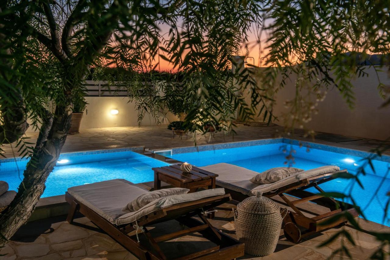 Filothei Beach House With Pool Kalamaki  Zewnętrze zdjęcie