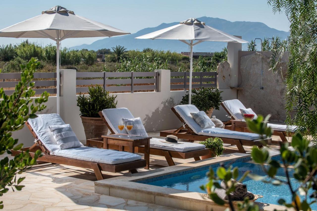 Filothei Beach House With Pool Kalamaki  Zewnętrze zdjęcie